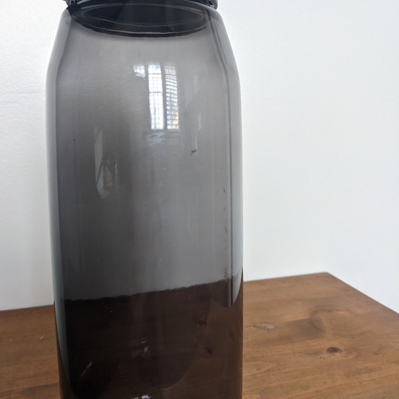 CamelBak | 1.5L Chute Mag BPA Free Water Bottle Charcoal - Picture 3 of 5